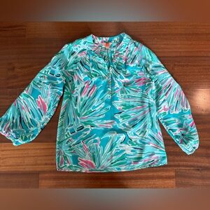 Lilly Pulitzer Turquoise Blouse with Pink & White Brushstroke Print